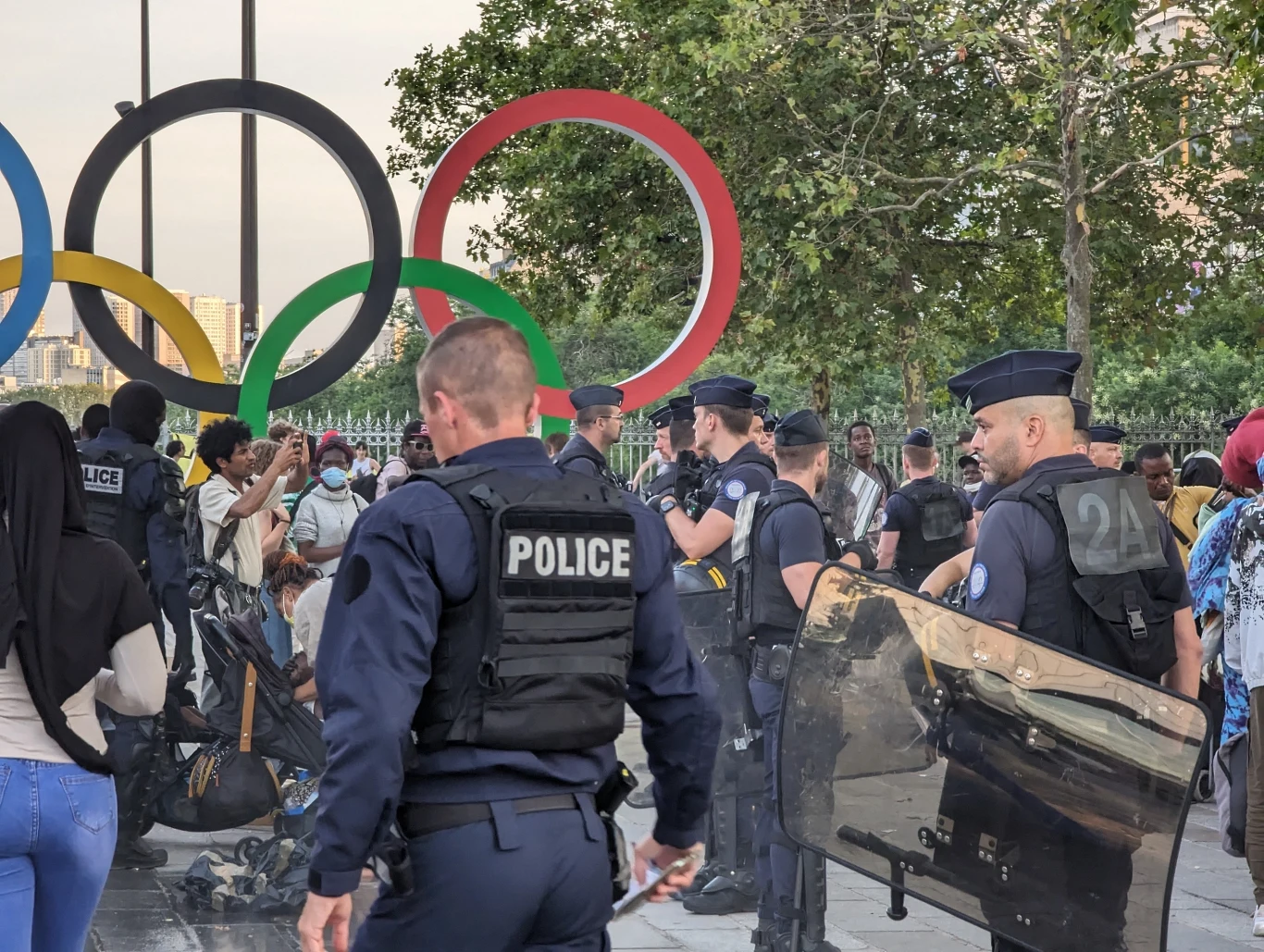 Francuska policja podczas igrzysk olimpijskich w Paryżu (zdjęcie ilustracyjne) Francuska policja podczas igrzysk olimpijskich w Paryżu (zdjęcie ilustracyjne)
