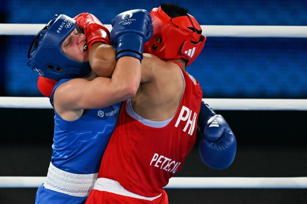 Faulująca Nesthy Petecio. Może z silniejszym uderzeniem, ale mniejszą szybkością i sercem do walki