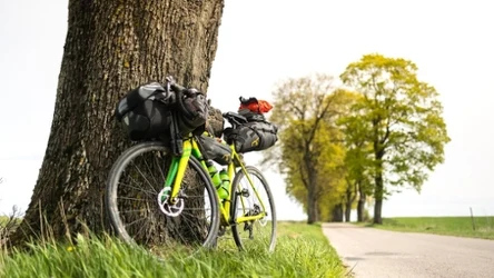 Czy odkrywanie urokliwych miejsc w Polsce jest możliwe, bez samochodu? Rowerem to możliwe!