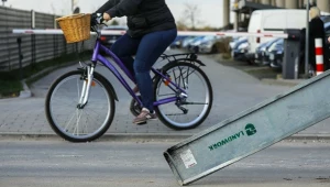 Rowerzystka uczestniczyła w kolizji drogowej na pasach. Dostała wezwanie do zapłaty (zdj. ilustracyjne)