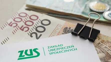 ​W tym terminie ZUS wyśle pieniądze. Znamy daty i godziny przelewów
