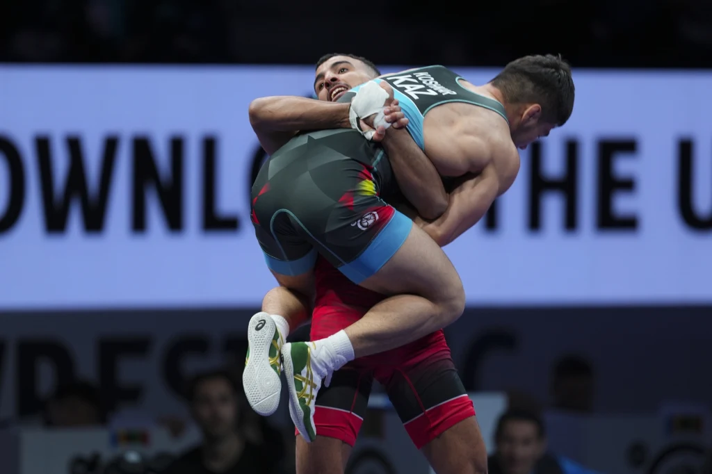 Mohamed Elsayed stał się w Paryżu bohaterem potężnego skandalu Mohamed Elsayed stał się w Paryżu bohaterem potężnego skandalu