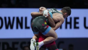 Mohamed Elsayed stał się w Paryżu bohaterem potężnego skandalu