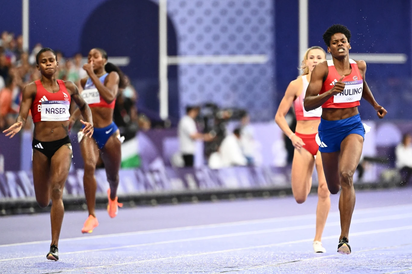 Paulino i Eid Naser walczące o pierwsze miejsce. A za Dominikanką - Natalia Kaczmarek