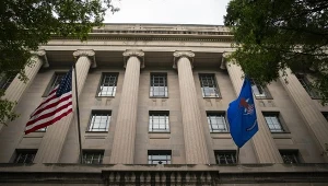 Resort sprawiedliwości chce skonfiskować pieniądze byłego premiera Ukrainy i przekazać je obecnym władzom w Kijowie