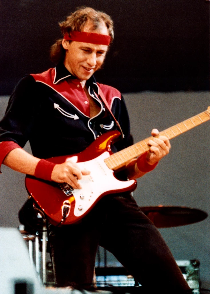 Mark Knopfler (Dire Straits) na słynnym koncercie Live Aid w Londynie w 1985 r.