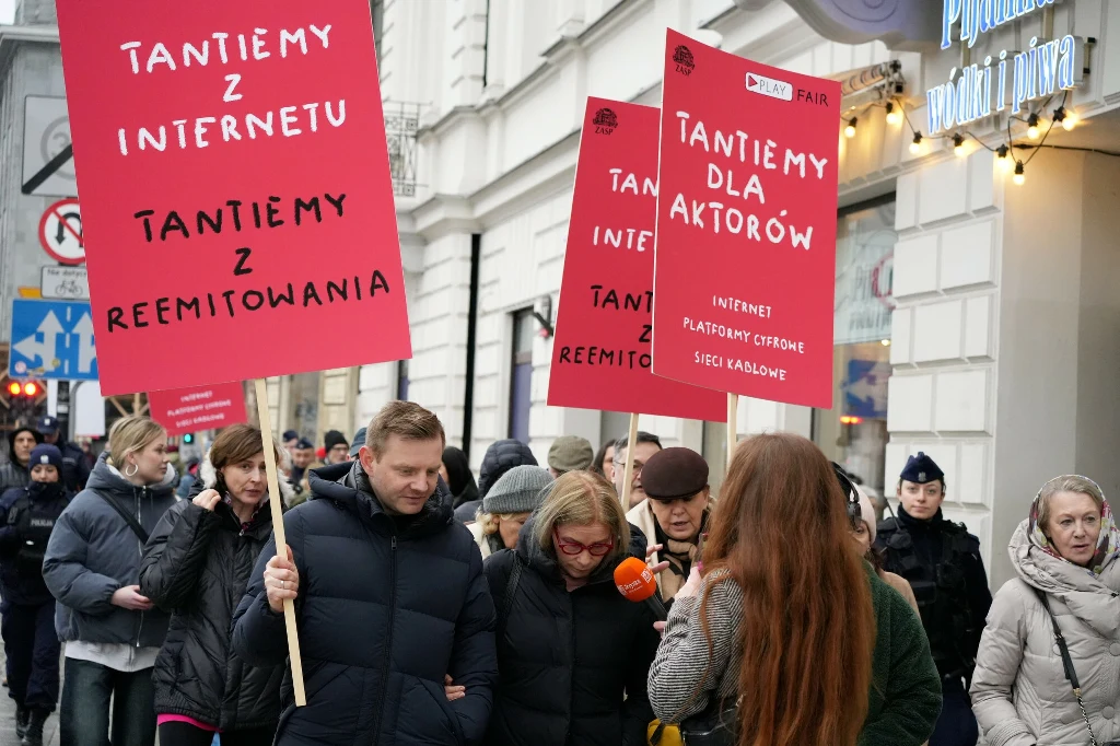 Twórcy nawoływali w marcu, aby resort kultury wprowadził tantiemy z internetu do prawa autorskiego