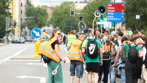 Jak wyprzedzać pielgrzymkę? Zrobisz to źle i nawet 500 zł mandatu