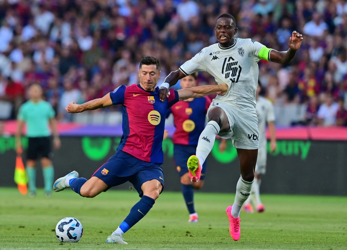 Robert Lewandowski w meczu z AS Monaco