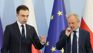 Minister finansów Andrzej Domański i wiceminister finansów Jarosław Neneman głowią się nad reformą składki zdrowotnej