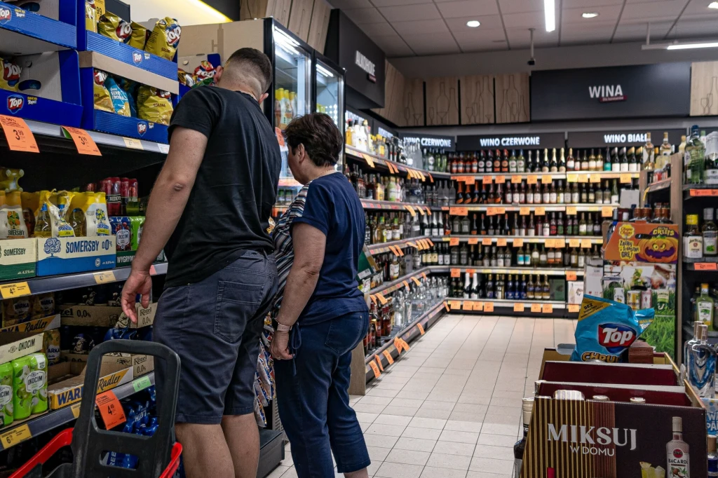 Już nie piwa i wódka. Na ten alkohol Polacy wydają coraz więcej