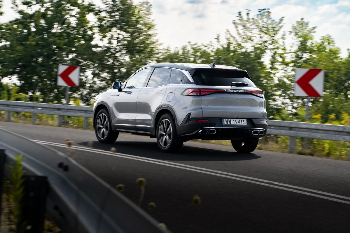 BAIC Beijing 7 rywalizuje m.in. ze Skodą Kodiaq czy Nissanem X-Trailem.