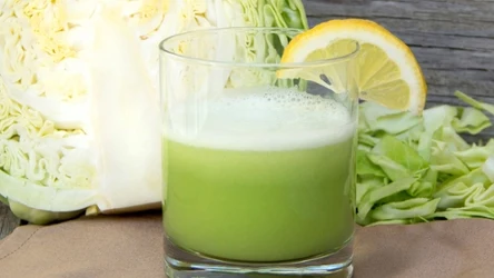 Sok z białej kapusty to prawdziwe remedium na dolegliwości żołądkowe