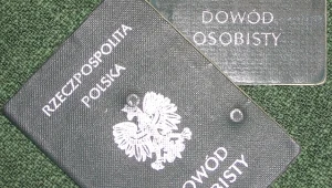 Stary dowód osobisty może pomóc w potwierdzeniu stażu pracy, gdy nie posiadamy innych dokumentów