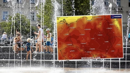 Większość Polski znajdzie się w strefie upałów, które miejscami dojdą do 33 stopni Celsjusza. Na wschodzie i południu nie zabraknie też groźnych burz