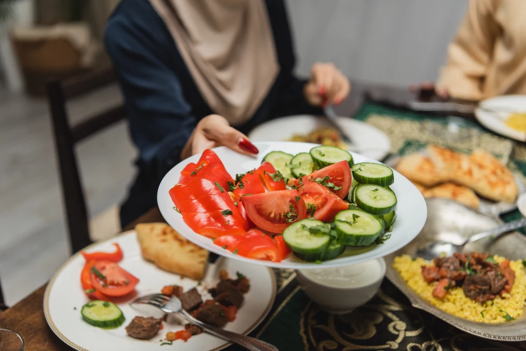 Jakie przekąski są mało kaloryczne? 10 propozycji poniżej 200 kcal