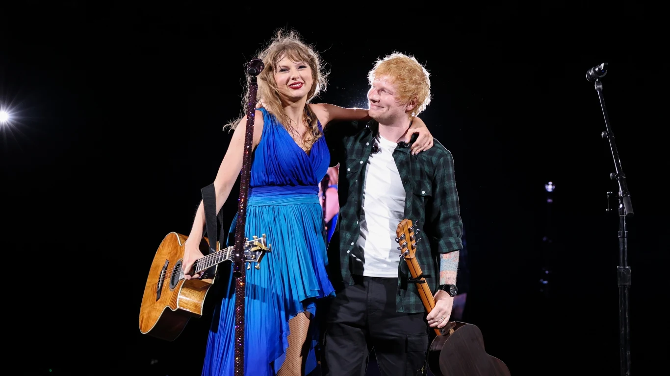 Ed Sheeran wystąpił gościnnie na koncercie Taylor Swift w Londynie Ed Sheeran wystąpił gościnnie na koncercie Taylor Swift w Londynie