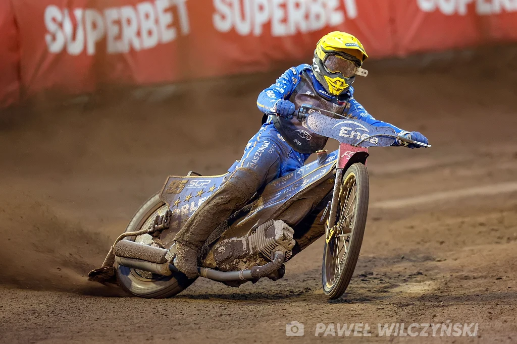 Bartosz Zmarzlik w akcji. Bartosz Zmarzlik w akcji.