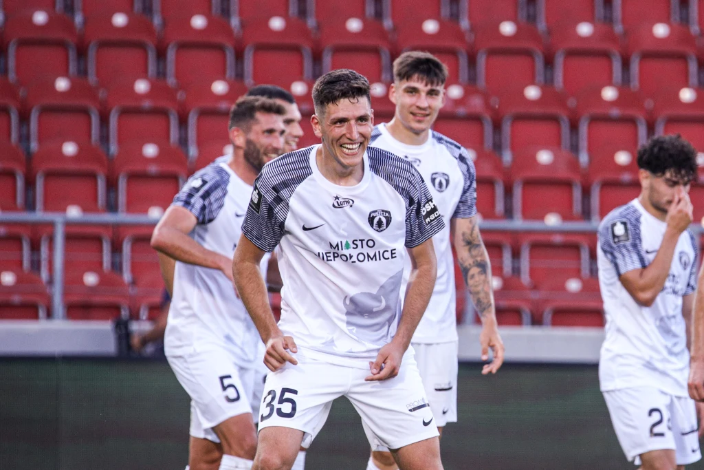 Puszcza Niepołomice pokonała Lechię Gdańsk w meczu Ekstraklasy Puszcza Niepołomice pokonała Lechię Gdańsk w meczu Ekstraklasy