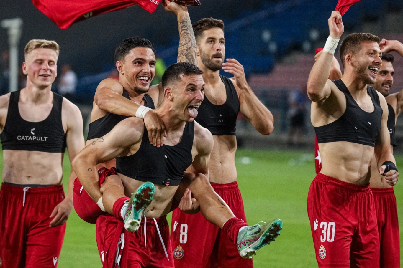 "Biała Gwiazda" zmierza w stronę fazy grupowej Ligi Konferencji "Biała Gwiazda" zmierza w stronę fazy grupowej Ligi Konferencji