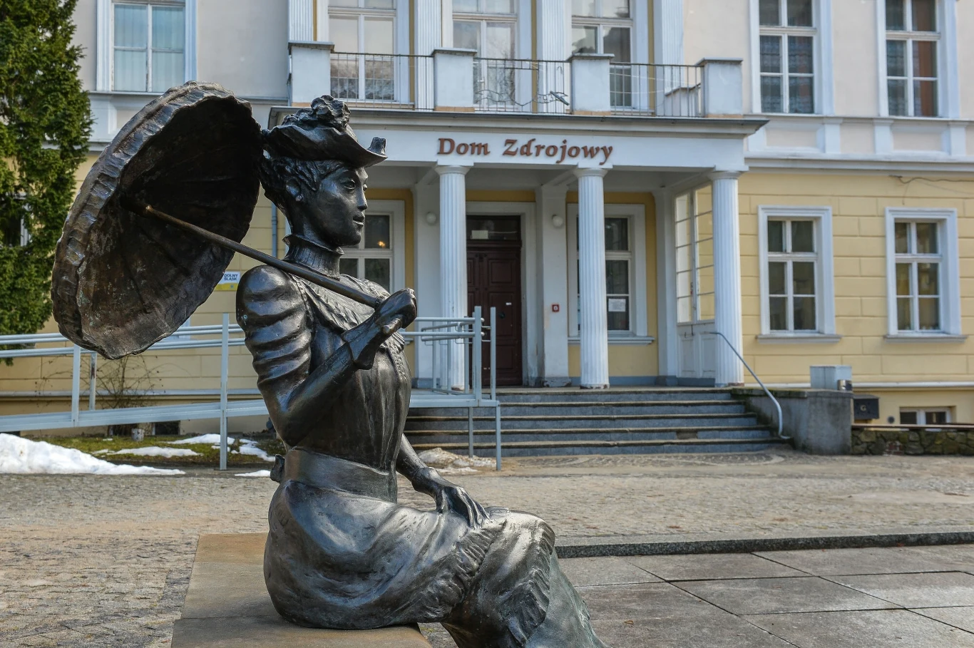 Elegancka założycielka uzdrowiska Elegancka założycielka uzdrowiska
