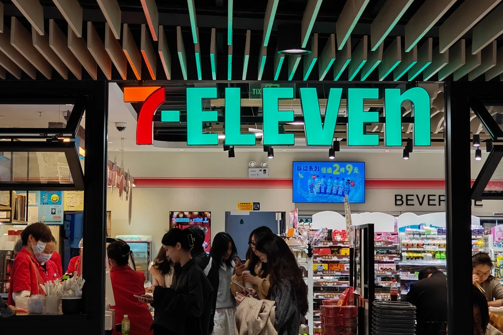 Japoński właściciel odrzucił ofertę właściciela Circle K przejęcia sieci 7-Eleven. Oferował 38 miliardów dolarów