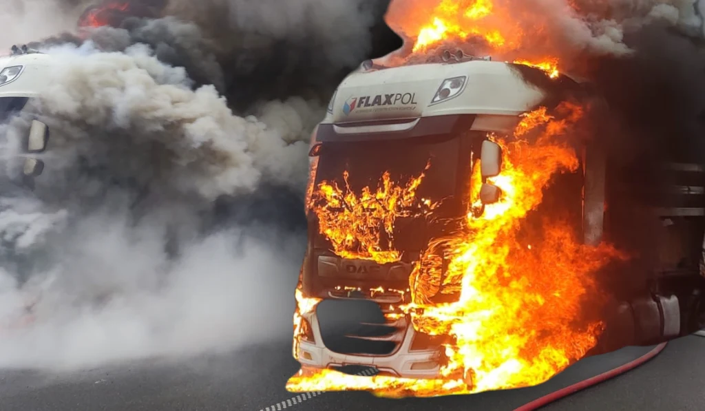 Strażacy opublikowali zdjęcia z akcji gaśniczej Strażacy opublikowali zdjęcia z akcji gaśniczej