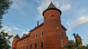 Krzyżacki zamek na Mazurach. Za tyle można go kupić 