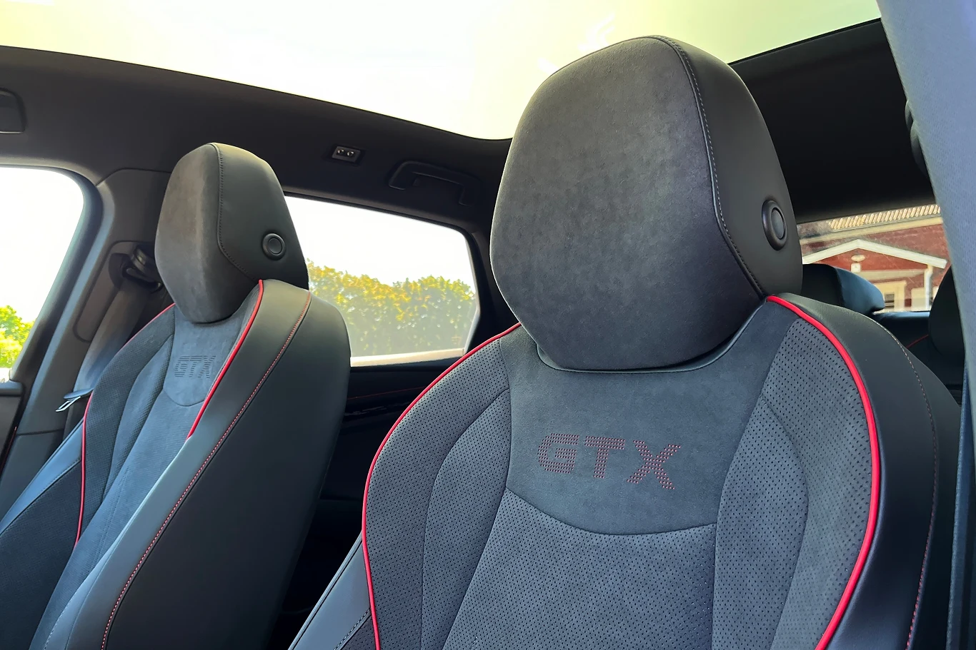 Fotele ID.7 GTX posiadają stosowne oznaczenie. Fotele ID.7 GTX posiadają stosowne oznaczenie.