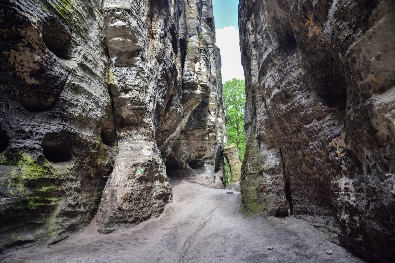 W Czeskiej Szwajcarii malowniczych zakątków nie brakuje. Warto tutaj przyjechać i ujrzeć je na żywo. 