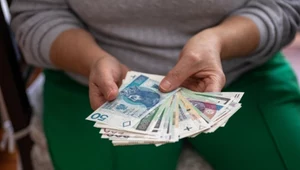 Wyższa emerytura już w następnym miesiącu. Tego dokumentu warto poszukać.