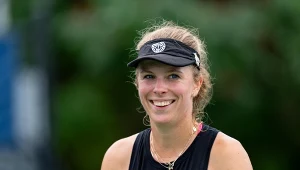 Powrót Fręch z 1:4, półfinalistka Roland Garros pokonana. Efektowny triumf