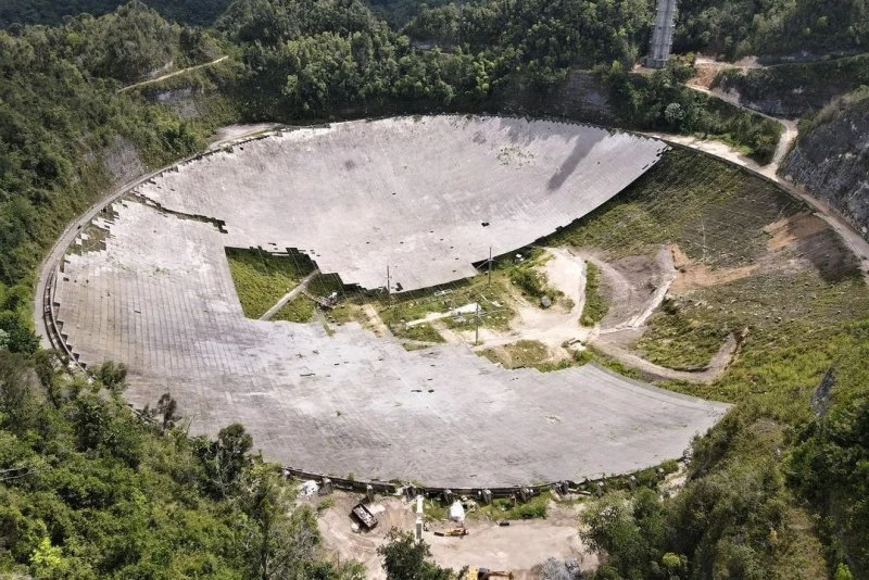 Wiemy już dlaczego kultowe obserwatorium Arecibo uległo zniszczeniu.