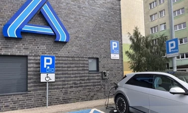 Aldi stacja ładowania samochodów elektrycznych