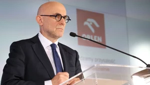 Orlen tnie wynagrodzenia zarządu. Prezes straci około 13 proc. pensji 