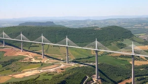 2,5 km długości, ponad 300 m wysokości. To jeden z najpiękniejszych wiaduktów na świecie