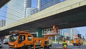 Warszawa. Zerwana sieć trakcyjna na rondzie Tybetu, utrudnienia w ruchu