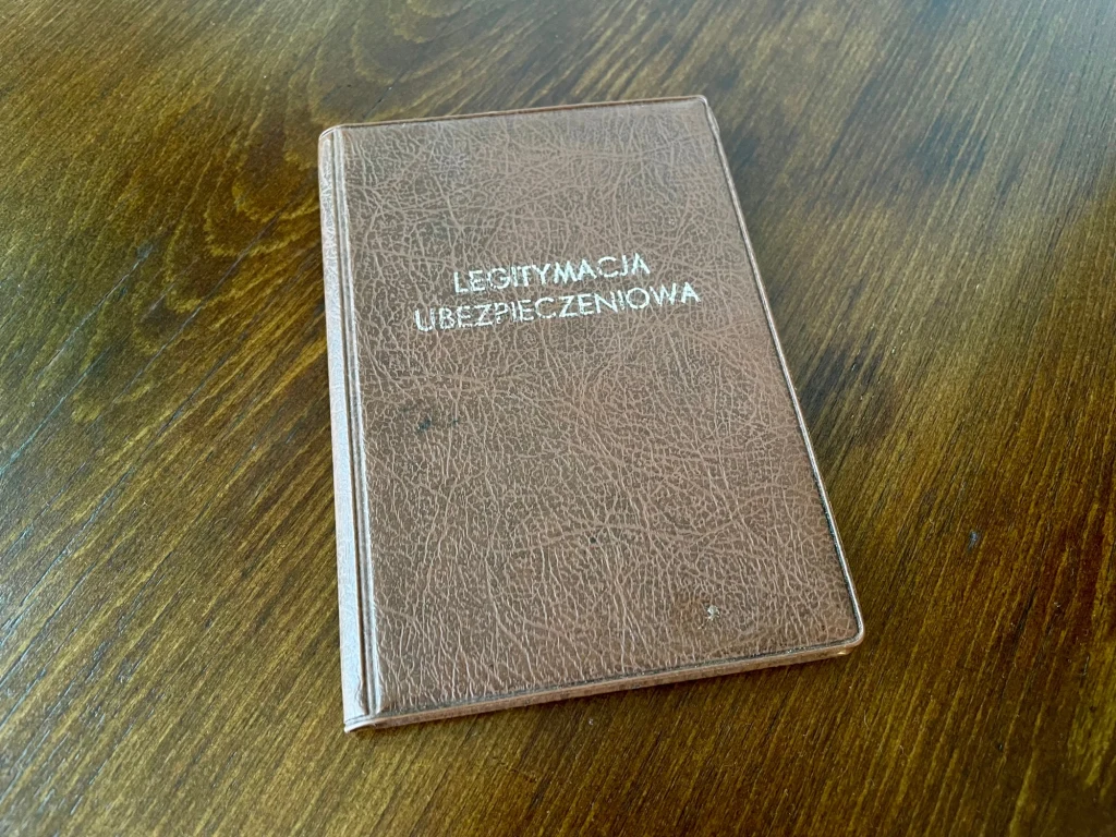 Odnalezienie legitymacji ubezpieczeniowej może wpłynąć na wysokość emerytury