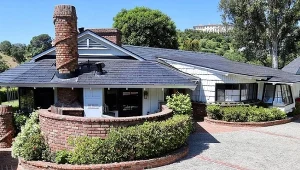 Elon Musk złożył wniosek o zajęcie willi, która była jego własnością. Jej obecni właściciele są mu winni pieniądze 