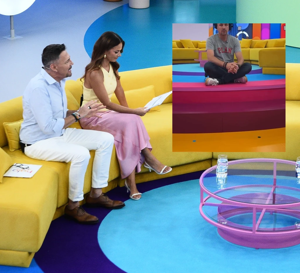Maciej Rock zaprezentował filmik ze studia "halo tu polsat" Maciej Rock zaprezentował filmik ze studia "halo tu polsat"