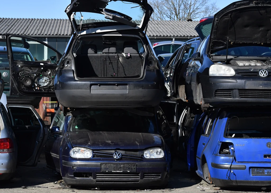 Tylko co drugie auto w Niemczech jeździ codziennie. Kierowcy za Odrą odwracają się od motoryzacji Miliony aut z silnikami Diesla mogą trafić na złom. Wszystko w rękach Europejskiego Trybunału Sprawiedliwości