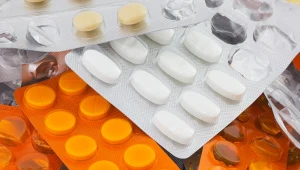 Gdzie wyrzucasz blistry po lekarstwach? Żółty pojemnik to zły wybór