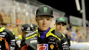 Daniel Bewley zamyślony.