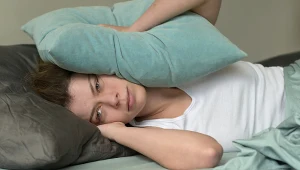 Jej niedobór powoduje problemy ze snem. Wyczytuje się go ze śliny