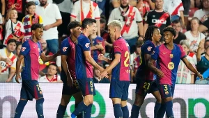 Męczarnie i nieuznany gol Roberta Lewandowskiego. Debiutant uratował Barcelonę