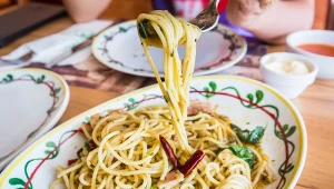 Każdy klient musi zamówić dwa dania. Restauracja wprowadziła nietypowy obowiązek 