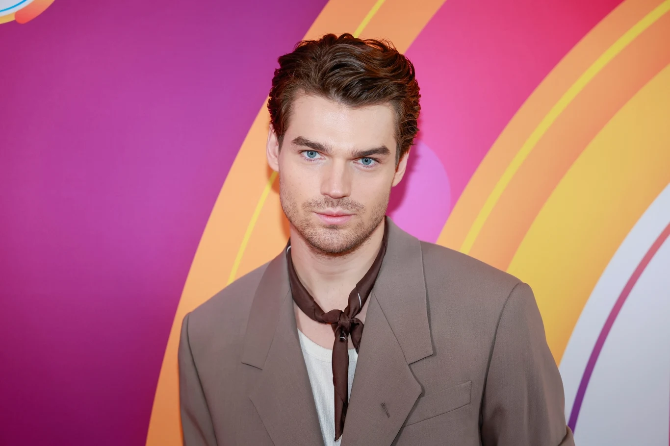 Maks Behr to gwiazda "halo tu polsat" Maks Behr to gwiazda "halo tu polsat"