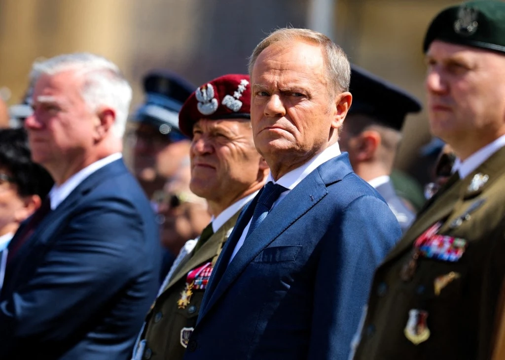 Już niedługo może nas czekać polityczna konfrontacja premiera Donalda Tuska z wicepremierem i szefem MON Władysławem Kosiniakiem-Kamyszem