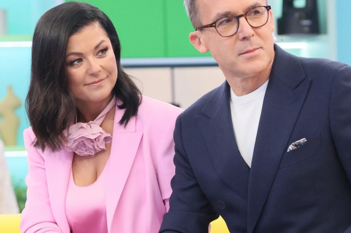 Katarzyna Cichopek i Maciej Kurzajewski na planie "halo tu polsat" Katarzyna Cichopek i Maciej Kurzajewski na planie "halo tu polsat"