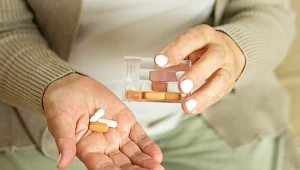 Jaką rolę pełni koenzym Q10 i jak objawia się jego niedobór? Wyjaśniamy